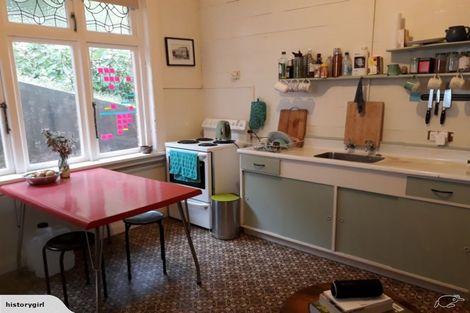 Photo of property in 2/134 Evans Bay Parade, Roseneath, Wellington, 6021