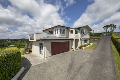 Photo of property in 69 Puke Road, Kumeu, 0891