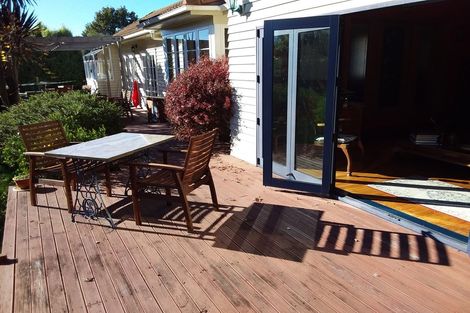 Photo of property in 547 Welcome Bay Road, Welcome Bay, Tauranga, 3175