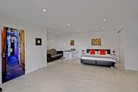 Photo of property in 10 Mckellar Drive, Jacks Point, Queenstown, 9371