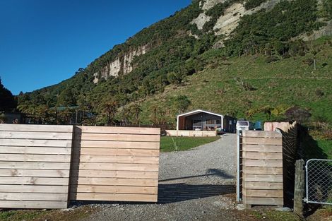 Photo of property in 32 Horncastle Crescent, Little Wanganui, Karamea, 7893