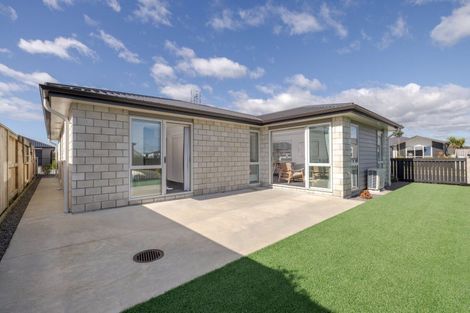 Photo of property in 45 Union Drive, Papamoa, 3118