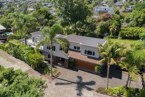 Photo of property in 33b Bleakhouse Road, Howick, Auckland, 2014