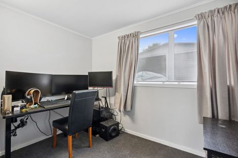 Photo of property in 18 Brightwater Crescent, Totara Park, Upper Hutt, 5018