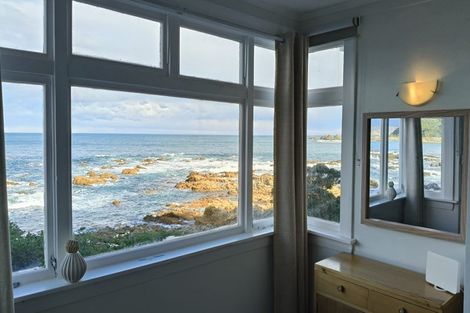 Photo of property in 156 The Esplanade, Houghton Bay, Wellington, 6023