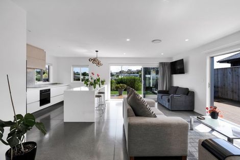 Photo of property in 1/20b Gordon Street, Glen Avon, New Plymouth, 4312