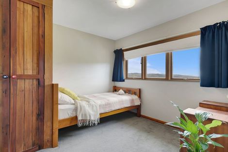 Photo of property in 29 Hiwi Crescent, Titahi Bay, Porirua, 5022