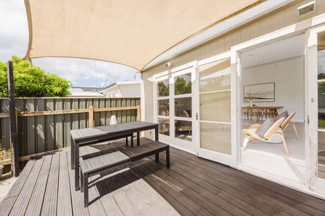 Photo of property in 7 Todd Street, Napier South, Napier, 4110