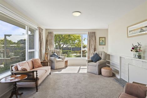 Photo of property in 6 Dulles Place, Papanui, Christchurch, 8053