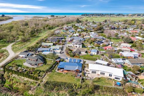 Photo of property in 21 Collins Drive, Waikuku Beach, 7402