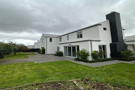 Photo of property in 18 Bryndwr Road, Fendalton, Christchurch, 8052