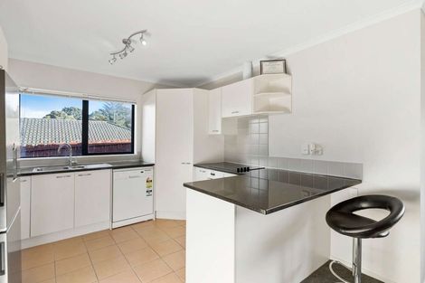 Photo of property in 7 Reremanu Place, Weymouth, Auckland, 2103