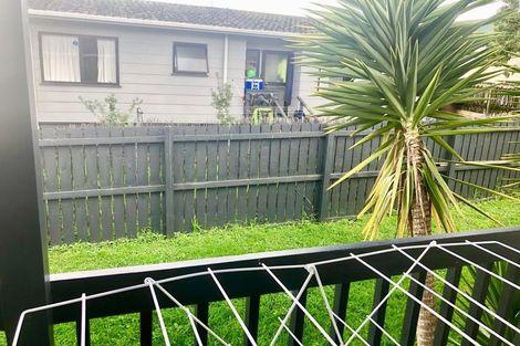 Photo of property in 2/122 Finlayson Avenue, Clendon Park, Auckland, 2103