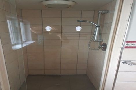 Photo of property in 1 Ludecke Place, Sockburn, Christchurch, 8042