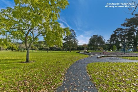 Photo of property in 182 Henderson Valley Road, Henderson, Auckland, 0612