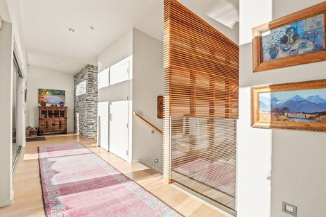 Photo of property in 14 Advance Terrace, Arrowtown, 9302