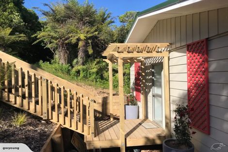 Photo of property in 89 Onetangi Road, Waiheke Island, 1971