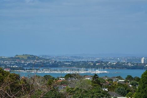 Photo of property in 7/219 Onewa Road, Birkenhead, Auckland, 0626