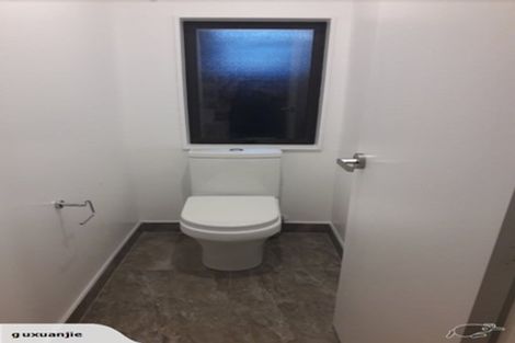 Photo of property in 28 Hope Farm Avenue, Pakuranga Heights, Auckland, 2010