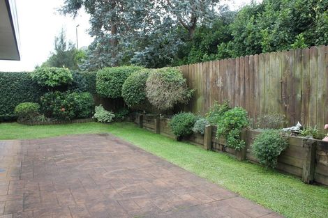 Photo of property in 102 Kingdale Road, Henderson, Auckland, 0610