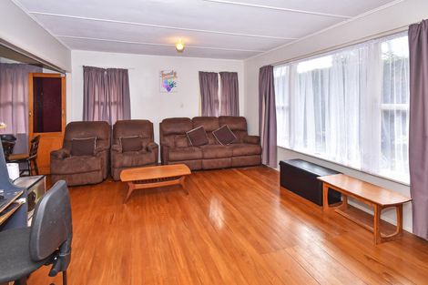 Photo of property in 20 Cosgrave Road, Papakura, 2110