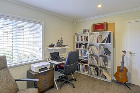 Photo of property in 1 Madison Street, Carterton, 5713