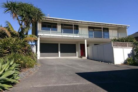 Photo of property in 1/28 Rangitoto Terrace, Milford, Auckland, 0620