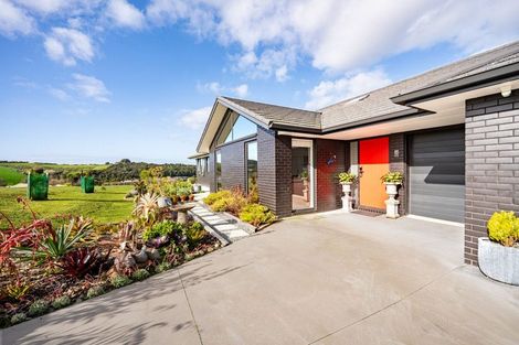Photo of property in 29 Daniel Parade, Mangawhai, 0975