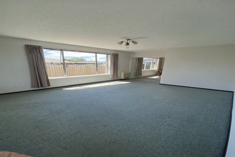 Photo of property in 1/90a Lincoln Road, Hillmorton, Christchurch, 8024