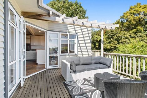 Photo of property in 62 Cutfield Road, New Plymouth, 4310