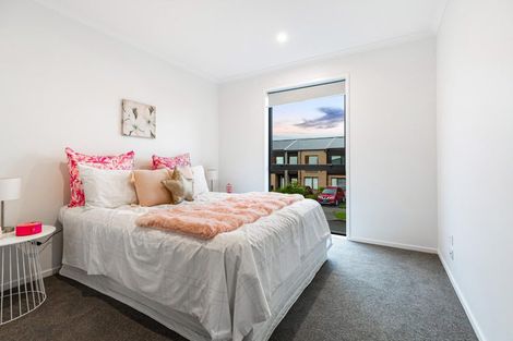 Photo of property in 9 Jagoda Road, Westgate, Auckland, 0614