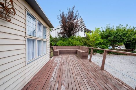 Photo of property in 32 Black Peak Road, Omarama, 9412