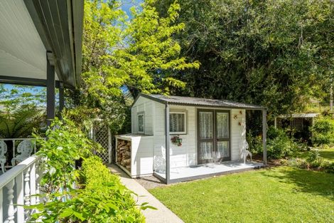 Photo of property in 30 Main Road, Havelock, 7100