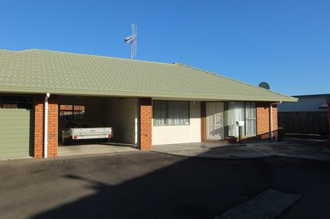 Photo of property in 93 Roberts Line, Kelvin Grove, Palmerston North, 4414