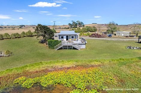 Photo of property in 225 Turkey Flat Road, Te Kopuru, 0391