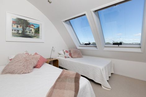 Photo of property in 6/50 Marine Parade, Mount Maunganui, 3116