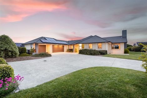 Photo of property in 35 Baxter Michael Crescent, Cambridge, 3434