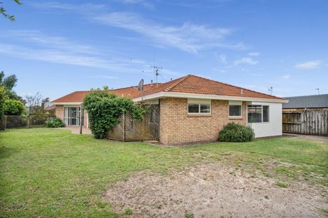 Photo of property in 27 Montego Drive, Papamoa Beach, Papamoa, 3118