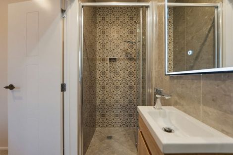 Photo of property in 30a Christmas Road, Manurewa, Auckland, 2102