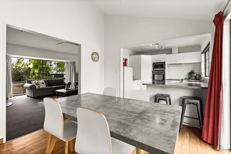 Photo of property in 10 Rush Place, Havelock North, 4130