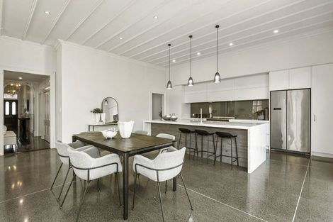 Photo of property in 154 Hinemoa Street, Birkenhead, Auckland, 0626