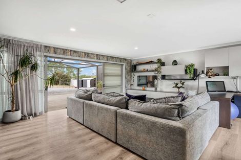 Photo of property in 306a Inland Road, Helensville, 0875