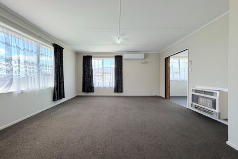 Photo of property in 53b Fyvie Avenue, Tawa, Wellington, 5028
