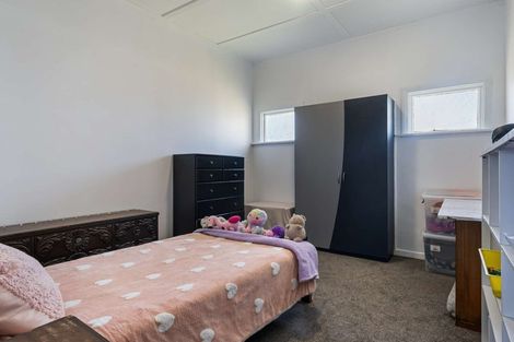 Photo of property in 24a Mckenzie Street, Levin, 5510