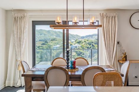 Photo of property in 3 Cirrus Close, Newlands, Wellington, 6037