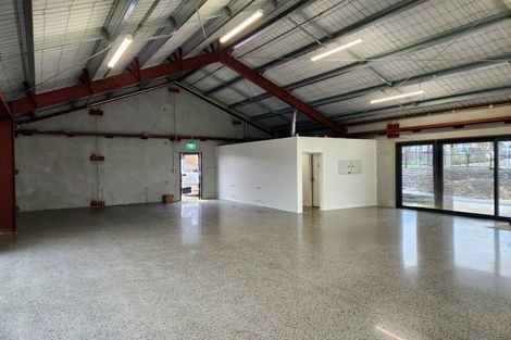 Photo of property in 468 West Coast Road, Glen Eden, Auckland, 0602