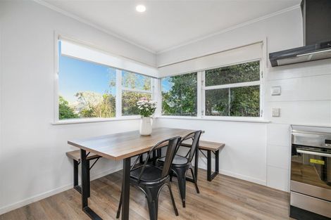 Photo of property in 8 Spence Road, Henderson, Auckland, 0612