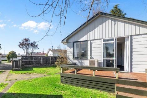 Photo of property in 15 Te Rangitautahanga Road, Turangi, 3334