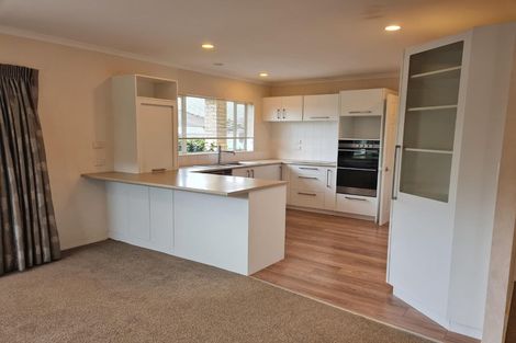 Photo of property in 57 Kath Hopper Drive, Orewa, 0931