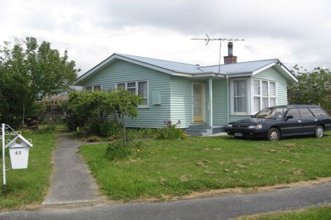 Photo of property in 45 Lambeth Crescent, Redwood, Christchurch, 8051